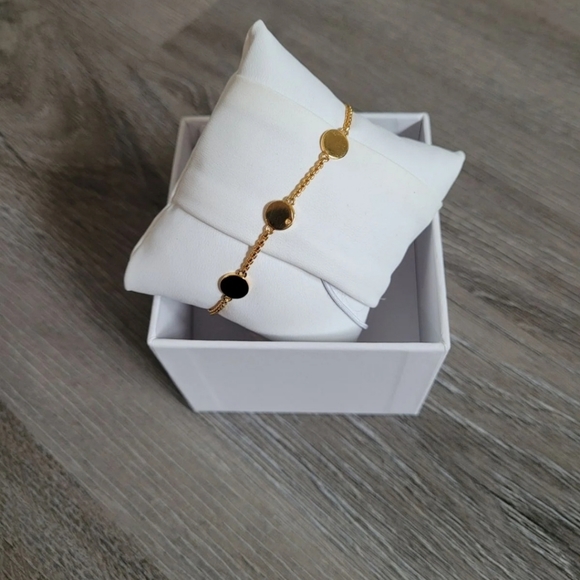 NWT MK Circular Charm Bracelet - Picture 1 of 3